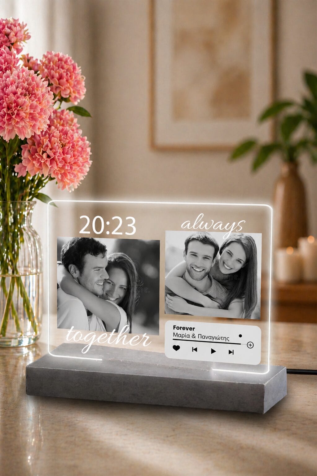 Επιτραπέζιο φωτιστικό με Together Always με ασπρόμαυρη φωτογραφία