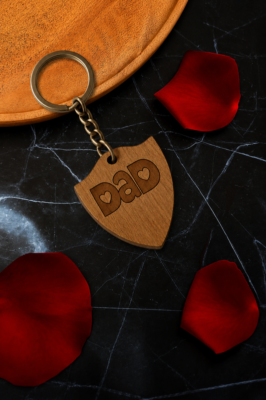 Ξύλινο μπρελόκ DAD ασπίδα