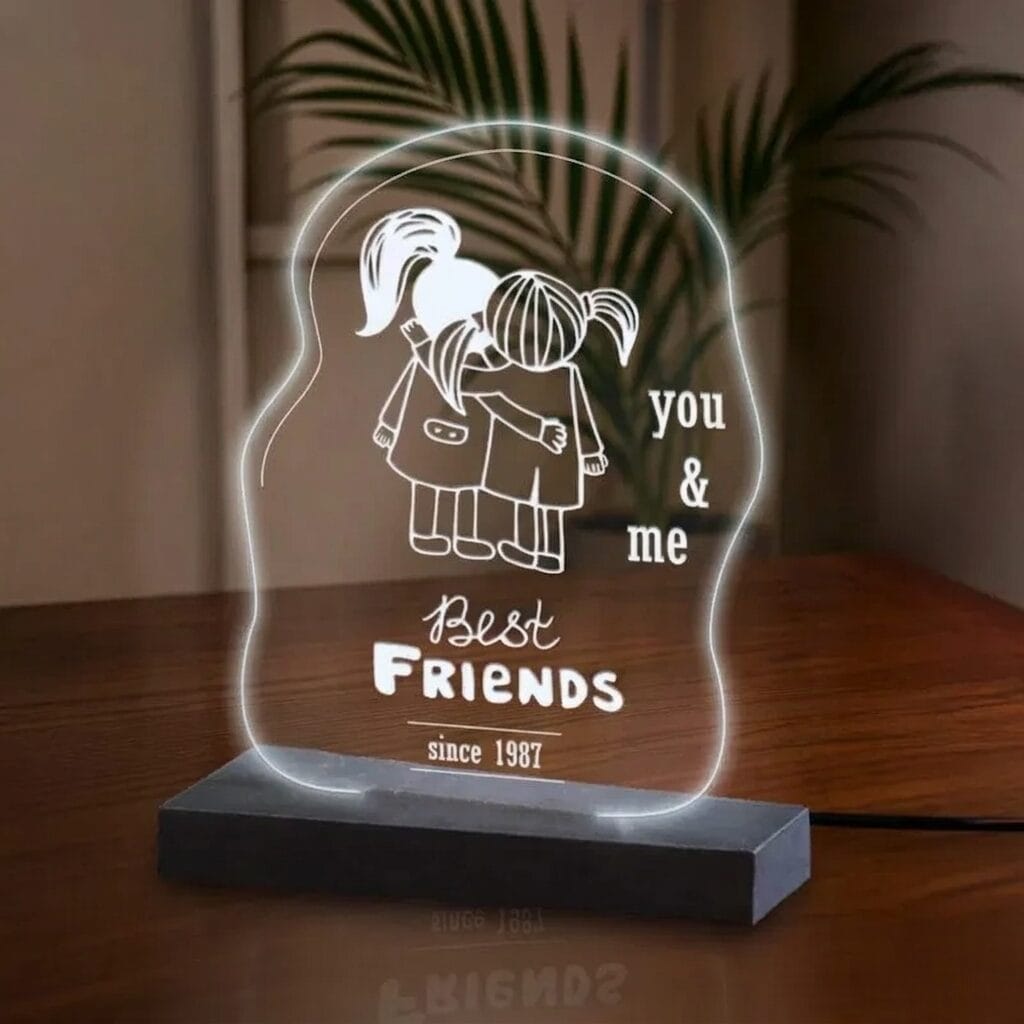 Επιτραπέζιο φωτιστικό friends girls2